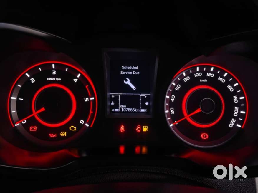 Mahindra Xuv300 W8 Diesel, 2021, Diesel