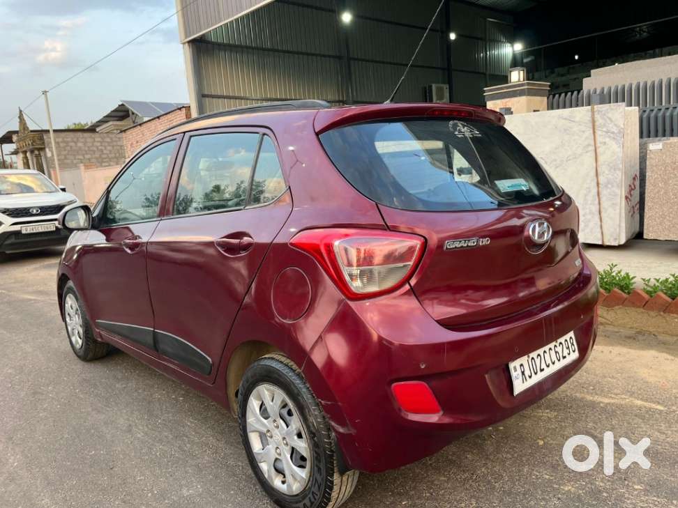 Hyundai Grand I10 Sportz, 2015, Diesel