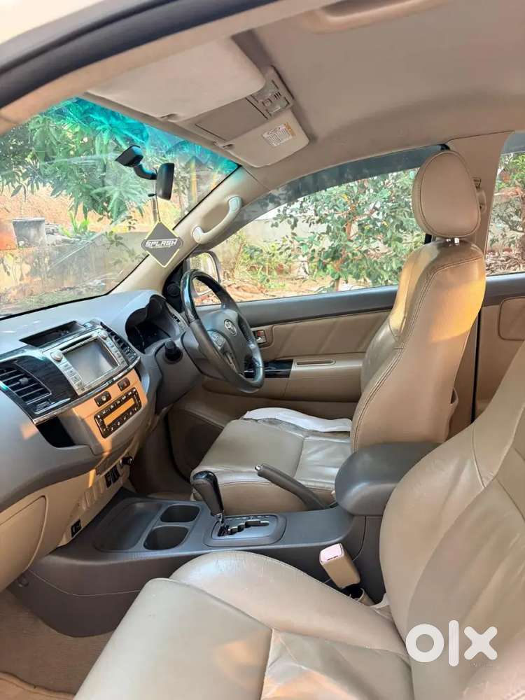 Toyota Fortuner 2012 4x2 Automatic