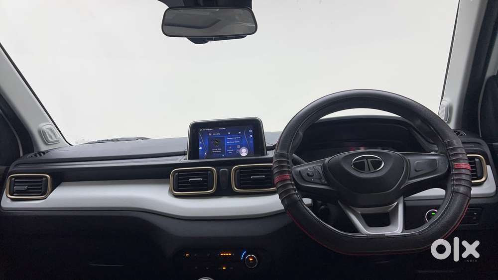 Tata Punch Accomplished Dazzle Sunroof Cng, 2024, Cng & Hybrids