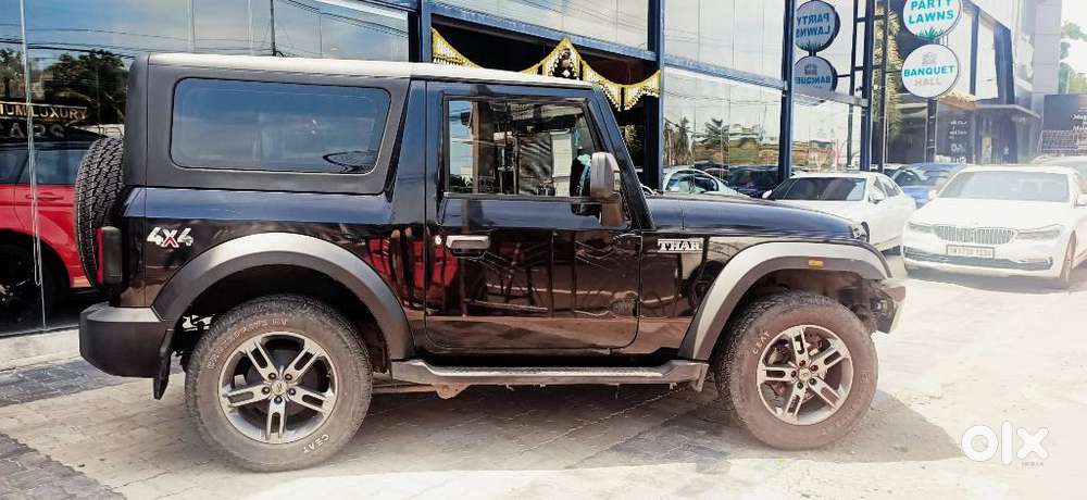 Mahindra Thar, 2022, Petrol