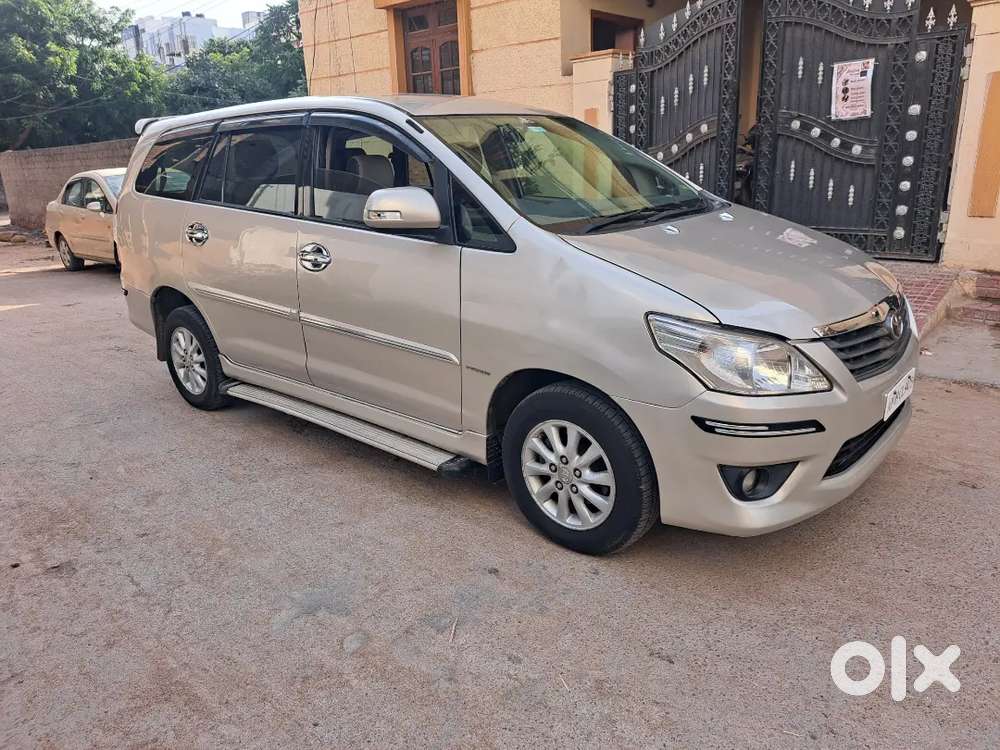 Toyota Innova 2.5 Ev 2012