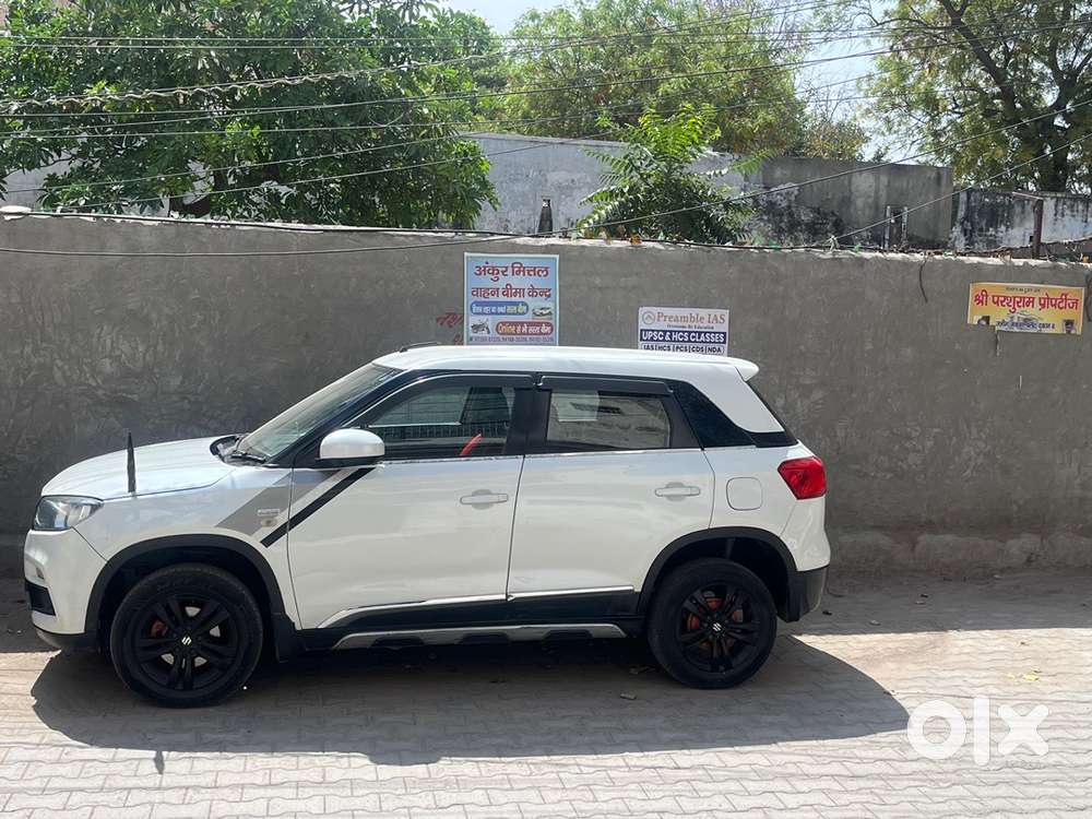 Maruti Suzuki Vitara 2017 Well Maintained 3rd Both Keys Company Record