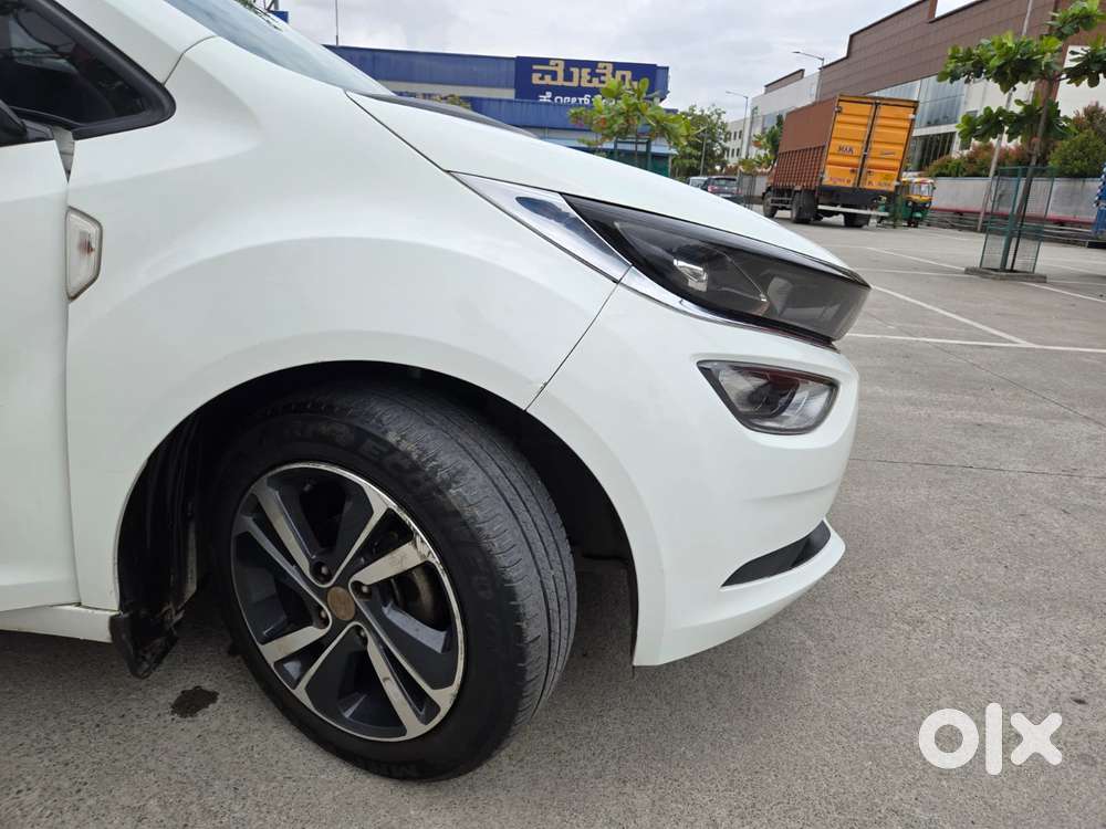 Tata Altroz 1.2 Xz Plus Petrol, 2023, Petrol