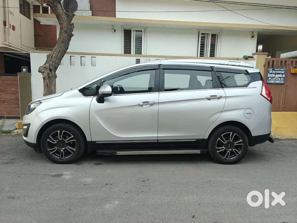 Mahindra Marazzo M8, 2018, Diesel