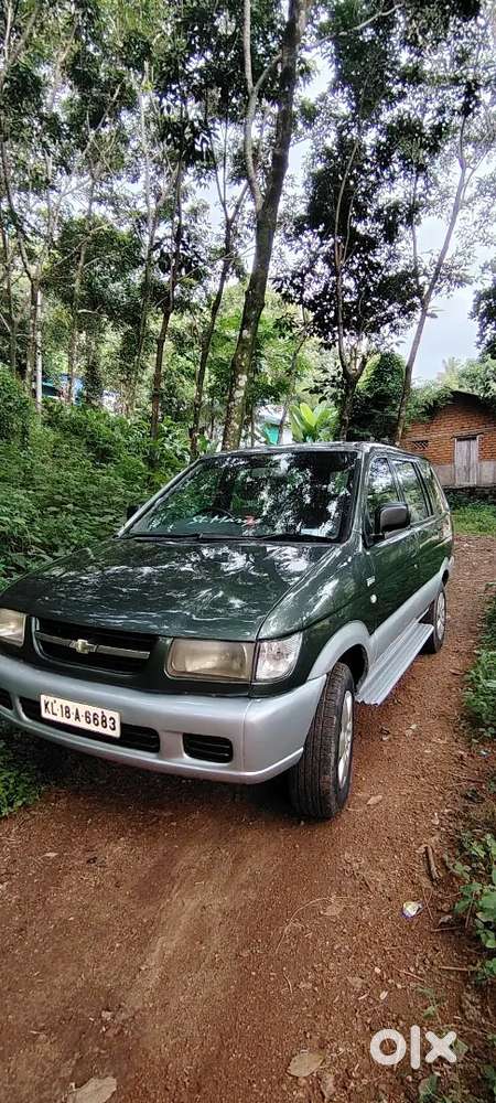 Chevrolet Tavera Elite 2004