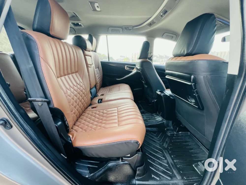 Toyota Innova Crysta [2020-ongoing] 2.4 Vx 8 Str, 2022, Diesel