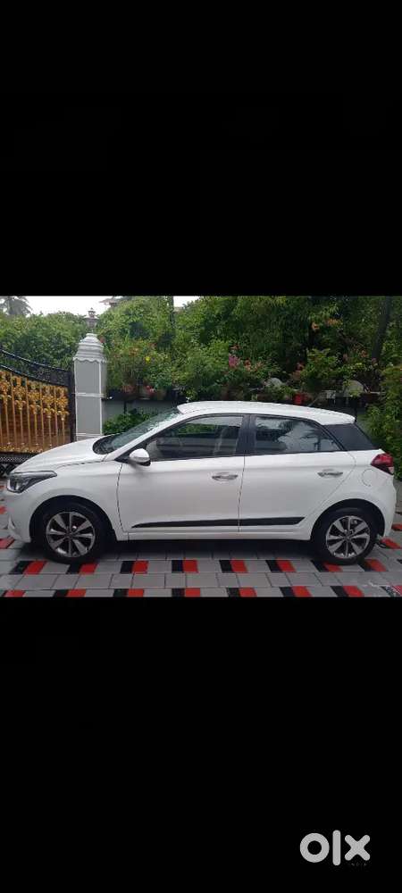 Hyundai Elite I20 2015 Diesel 130000 Km Driven