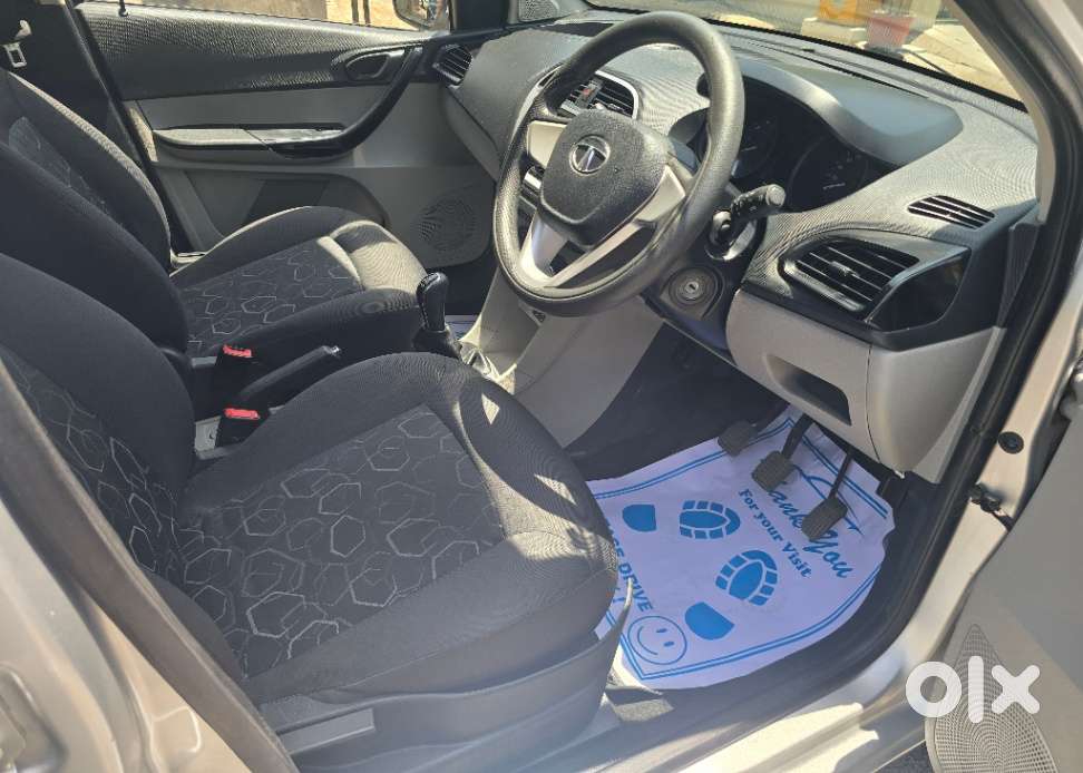 Tata Tiago 1.2 Revotron Xt, 2017, Petrol