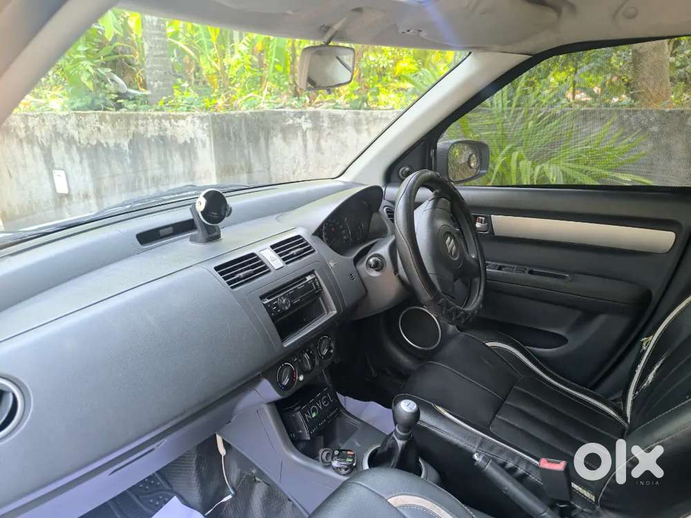 Maruti Suzuki Swift 2011 Diesel 120000 Km Driven