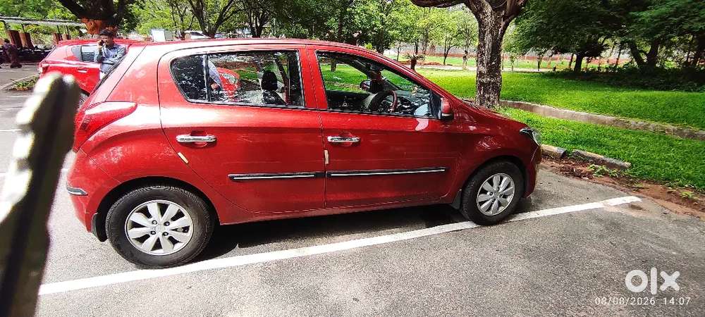 Hyundai I20 2013 Petrol 890000 Km Driven