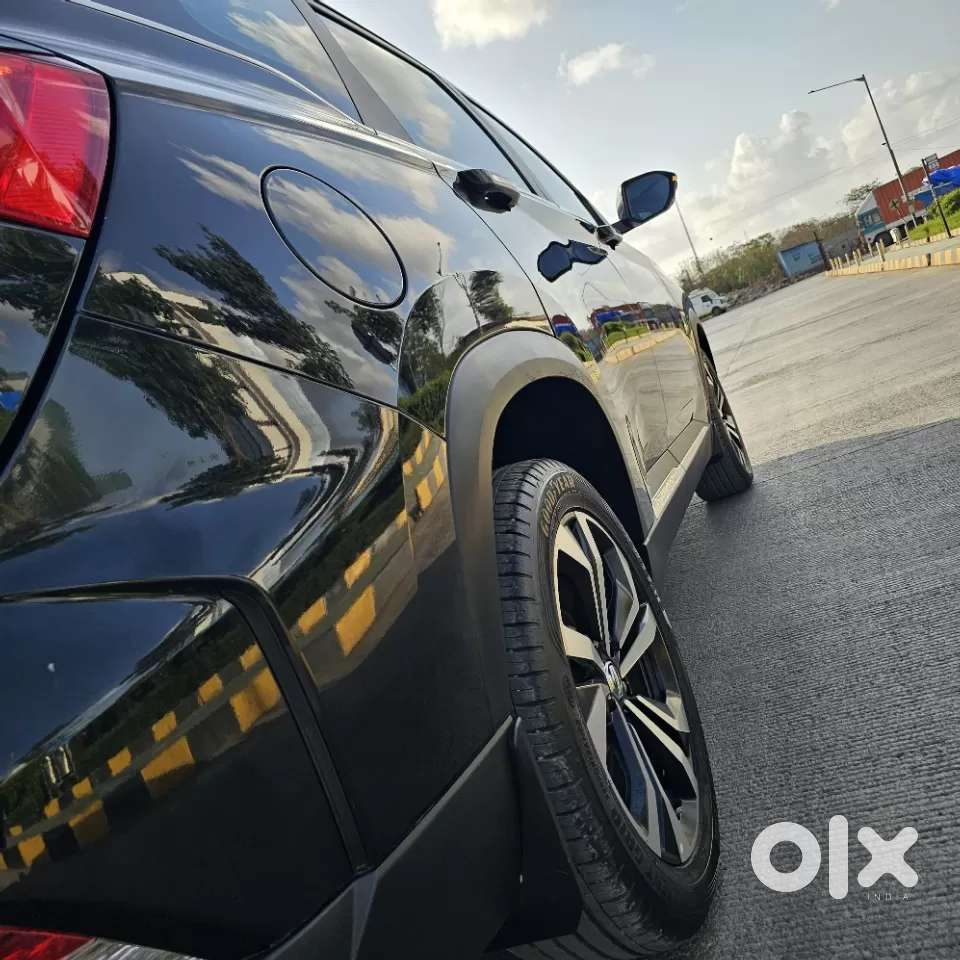 Mg Hector Plus Sharp Pro 1.5 Turbo Petrol Cvt 6 Str, 2023, Petrol