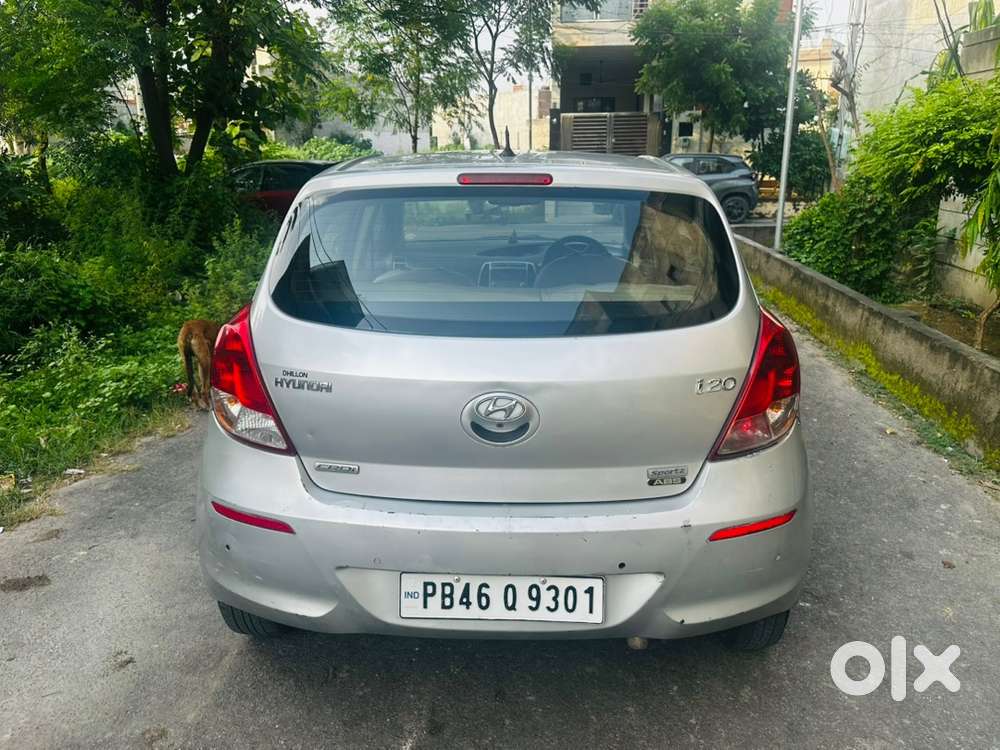 Hyundai I20 December 2013 Diesel Good Condition