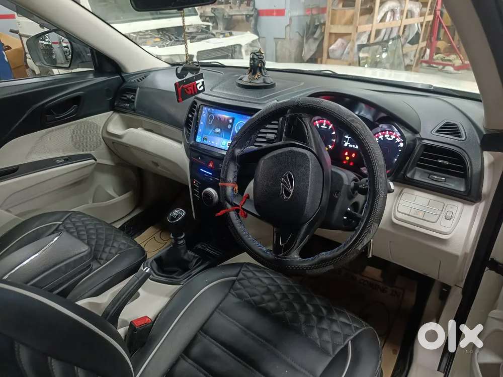 Mahindra Xuv300 2022 Petrol 12800 Km Driven