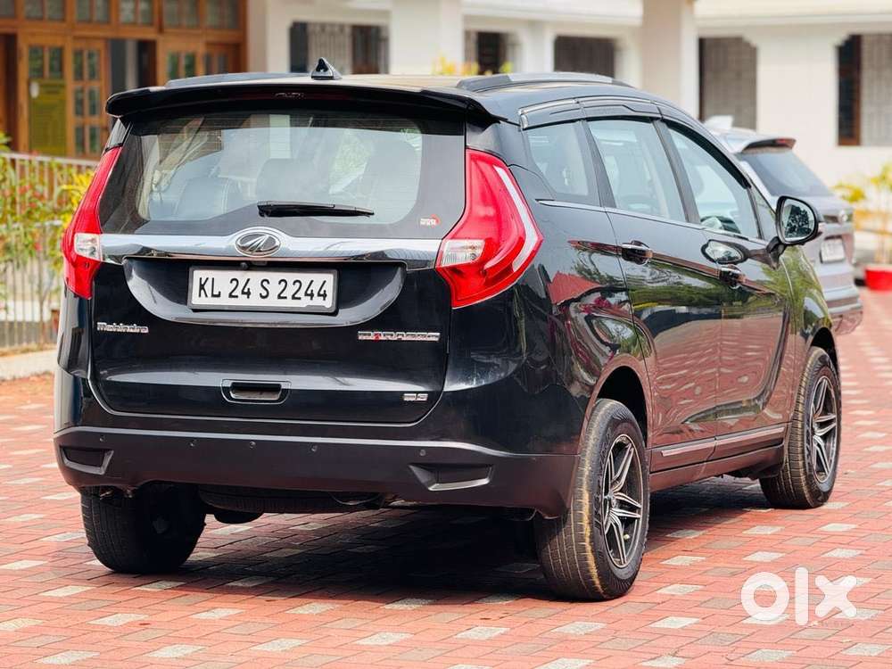 Mahindra Marazzo M6 8str, 2019, Diesel