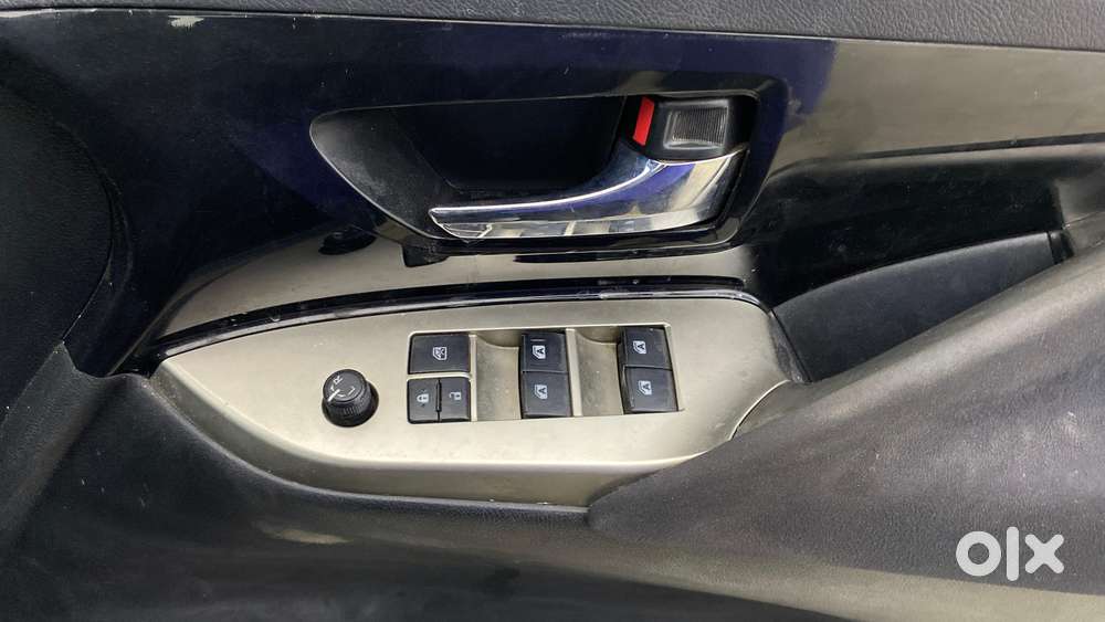 Toyota Innova Crysta 2.4 Vx Mt, 2016, Diesel