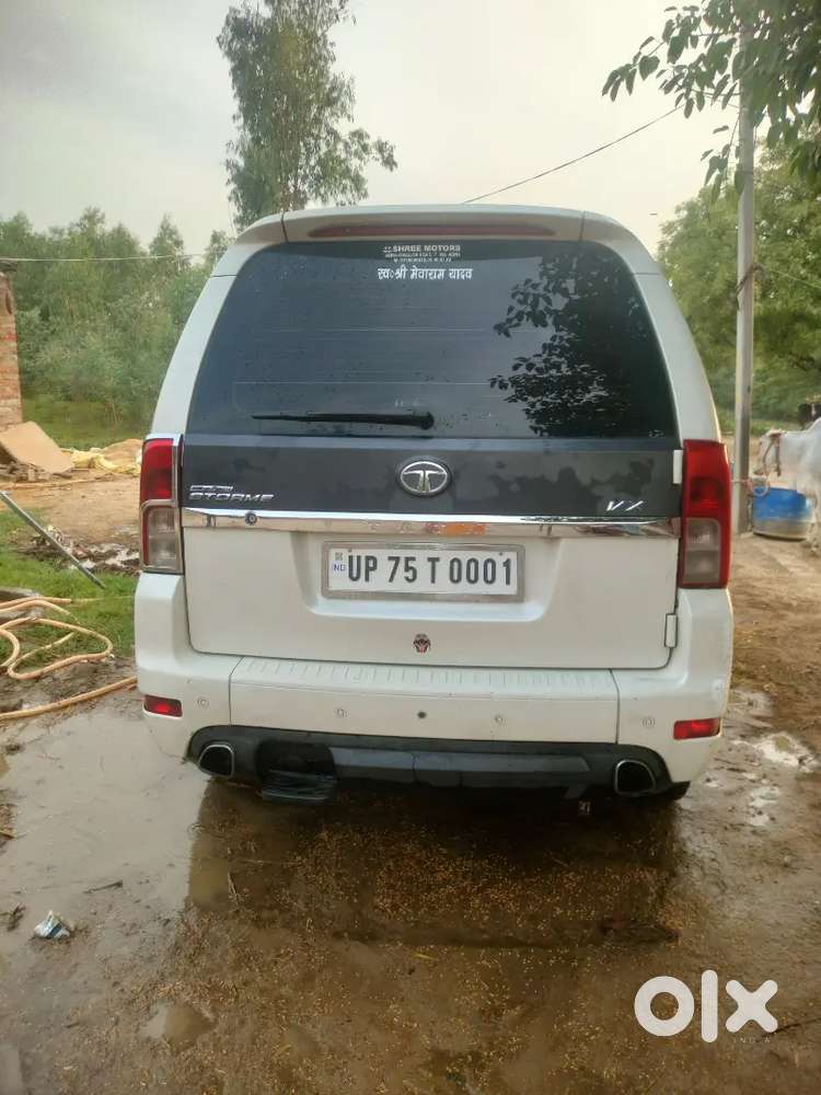 Tata Safari Storme 2013 Edition