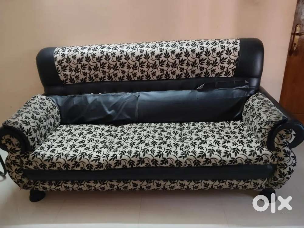 5 seater Sofa for Sale
