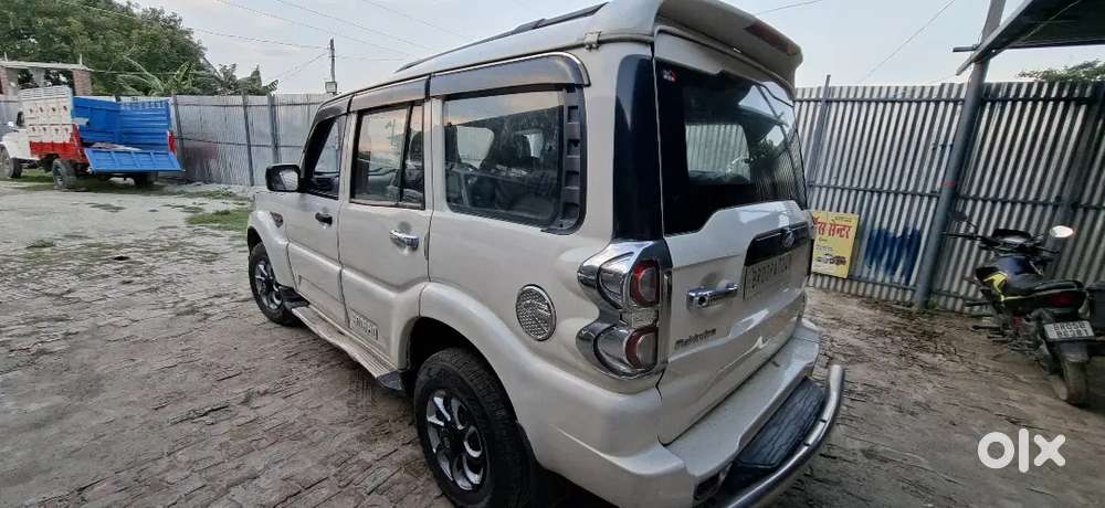 Goof Condition Maruti Suzuki Brezza Lxi 2024