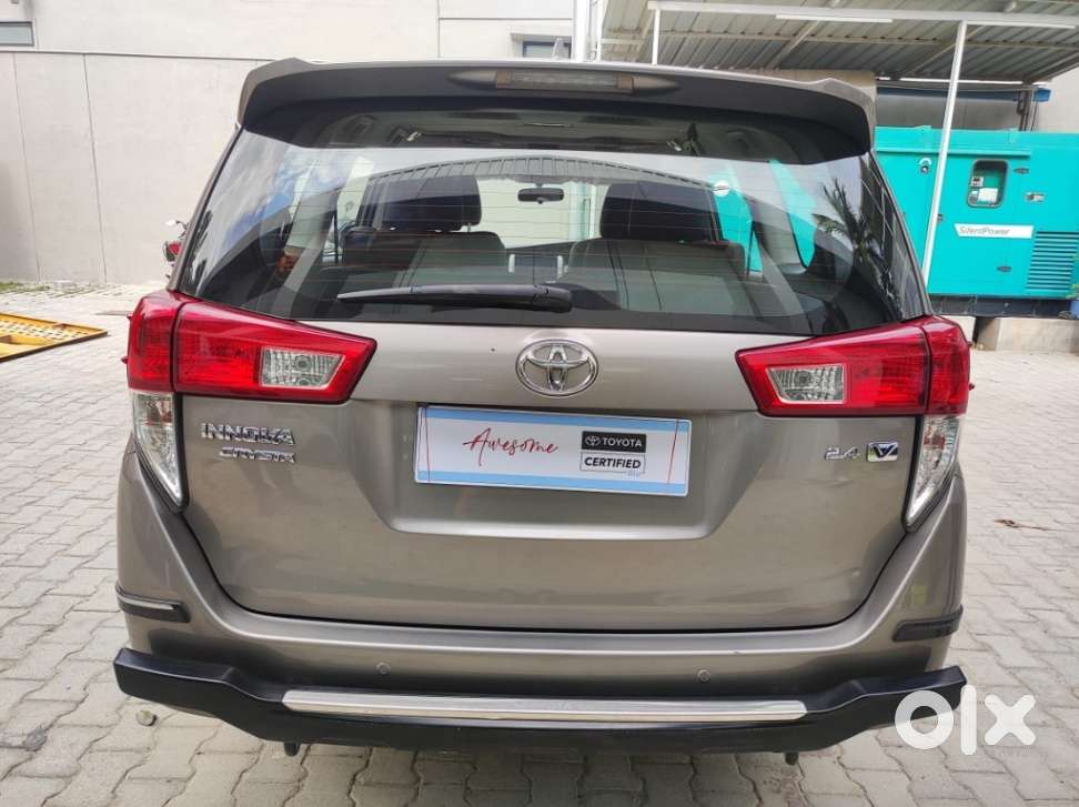 Toyota Innova Crysta 2.4 V 7 Str, 2017, Diesel