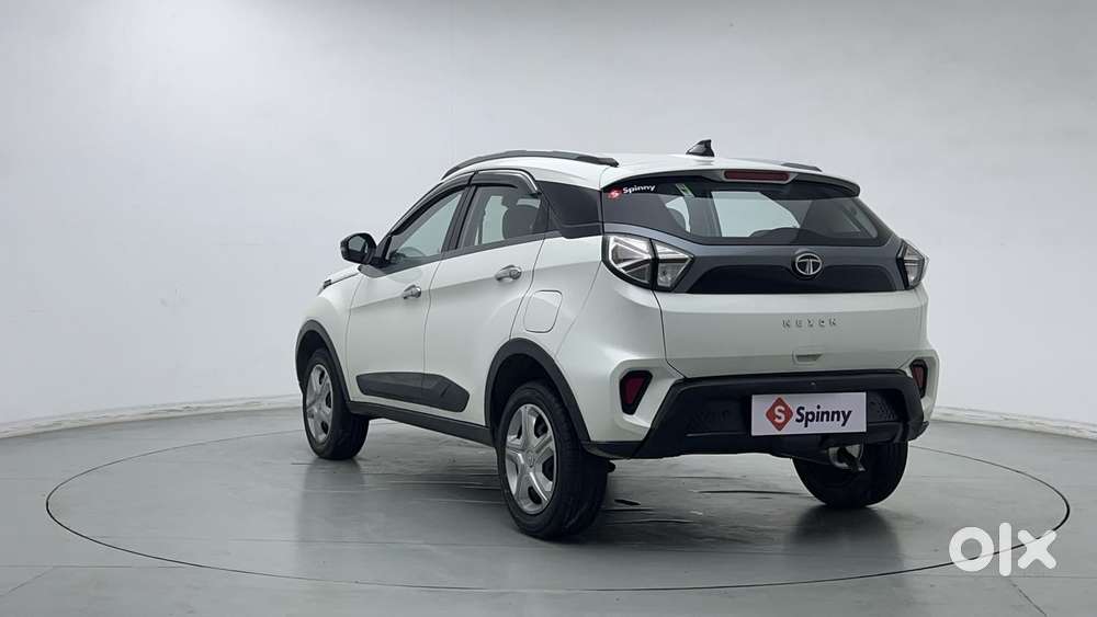 Tata Nexon 1.2 Revotron Xm (s), 2022, Petrol