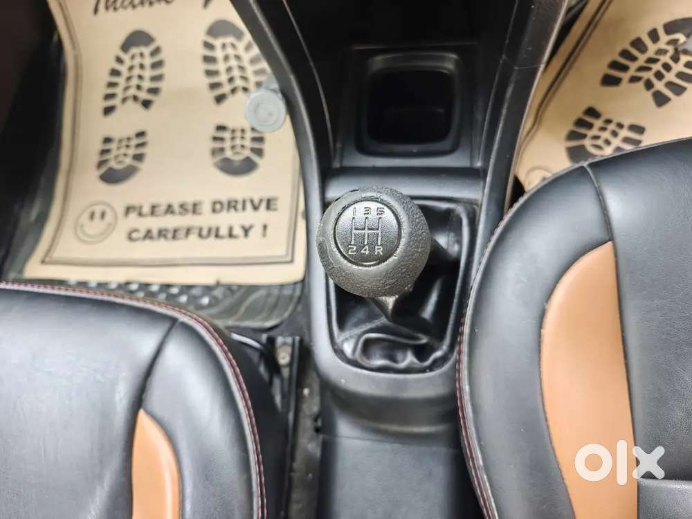 Swift Lxi Optional 
Pure Petrol
2016 December
1 St Owner
66000 Km Driv