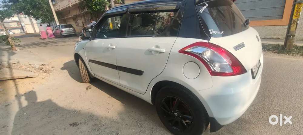 Maruti Suzuki Swift 2012 Diesel 128000 Km Driven New Tyre Good