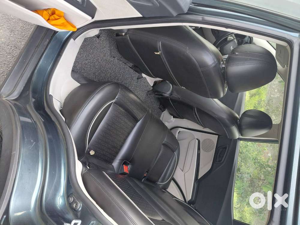 Mahindra Xuv300 2021 Car