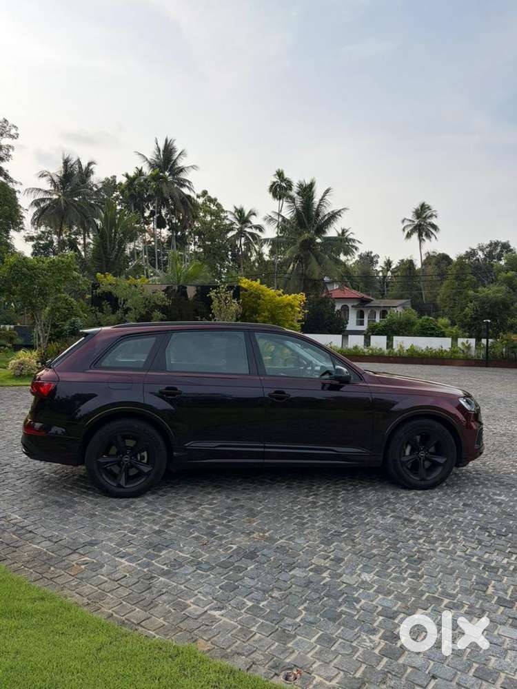 Audi Q7 2022 Petrol Well Maintained