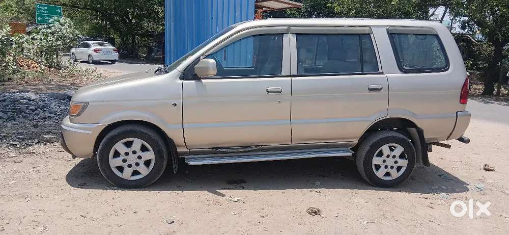 Chevrolet Tavera Neo 2015 Diesel 275000 Km Driven