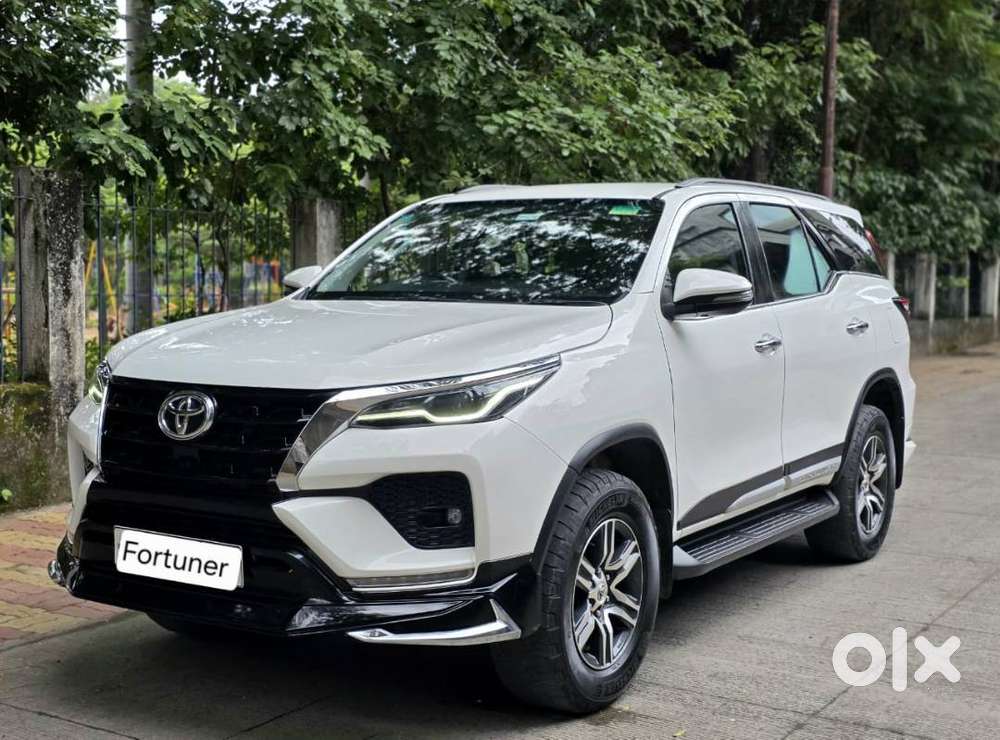 Toyota Fortuner 4x2 Manual   Year :- 2021 Ownership :- 1st Km :- 91000