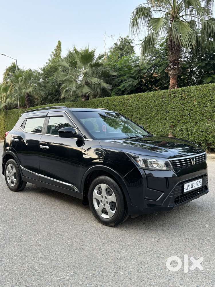 Mahindra Xuv300 W8, 2023, Petrol