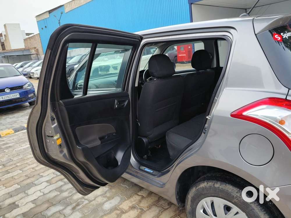Maruti Suzuki Swift Vvt Vxi, 2015, Petrol
