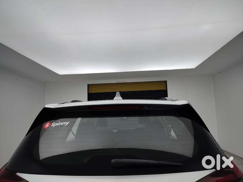 Mahindra Xuv700 2.0 Ax 5 Petrol At Str, 2022, Petrol