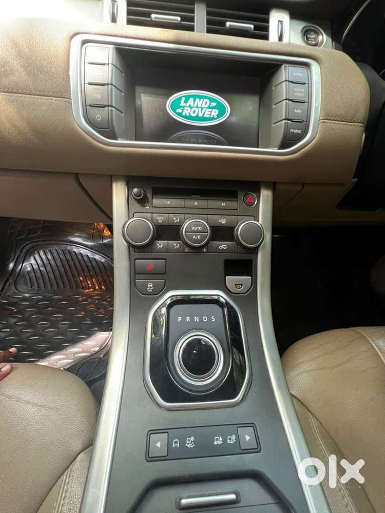 Range Rover Evoque Sd4 &ndash; Fuji White  2014  Excellent Condition