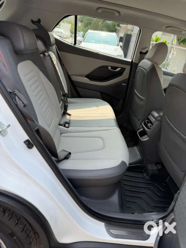 Hyundai Creta Sx (o) 1.5 Petrol Cvt, 2024, Petrol
