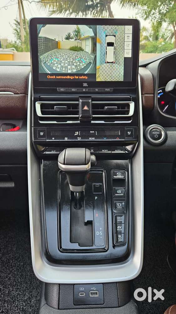 Toyota Innova Hycross 2.0 Zx (o) Hybrid 7 Str, 2026, Petrol