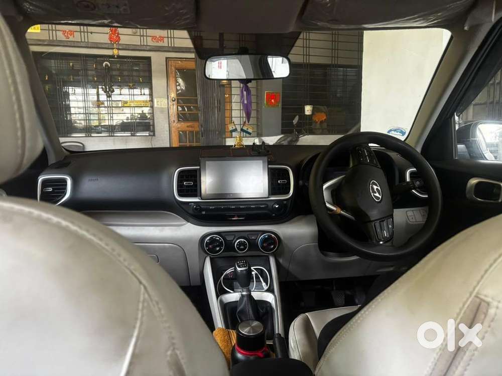 Hyundai Venue 2023 Diesel Well Maintained