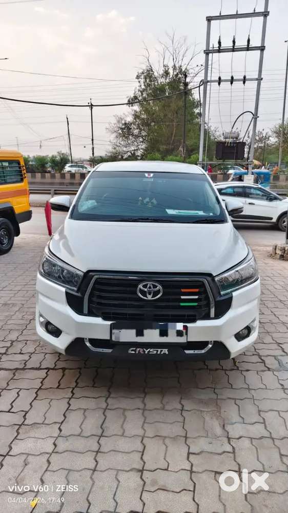 Toyota Innova Crysta 2.4 G 2021
