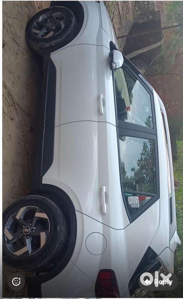 Hyundai Venue 2021 Diesel Well Maintained