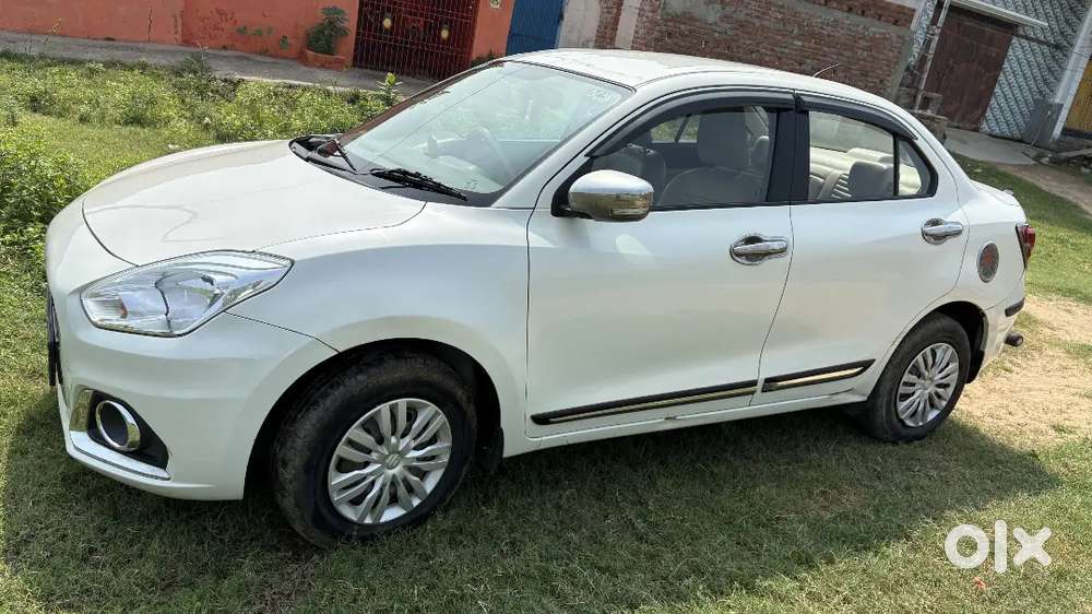 Maruti Suzuki Dzire 2021 Petrol 42600 Km Driven