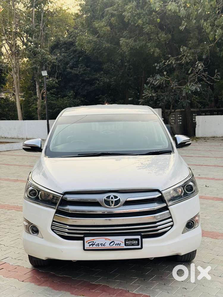 Toyota Innova Crysta 2.4 Z 7 Str, 2016, Diesel