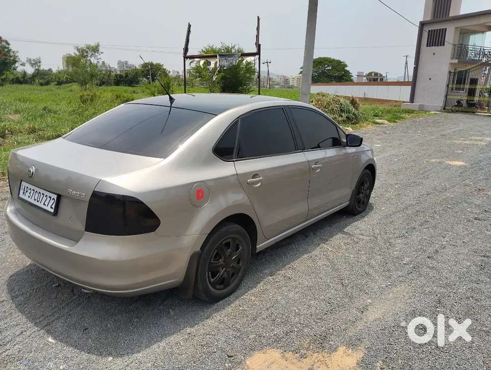 Skoda Rapid Elegance 2015