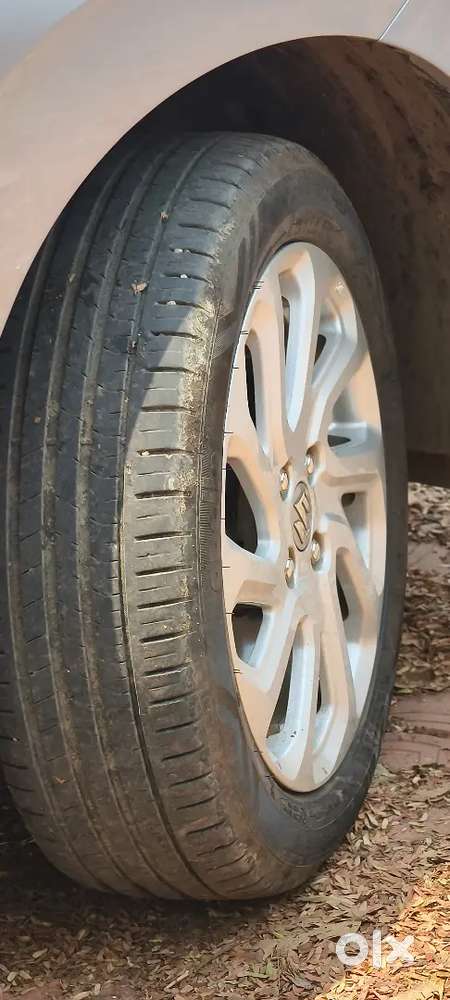 Maruti Suzuki Baleno Zeta Top Conditions