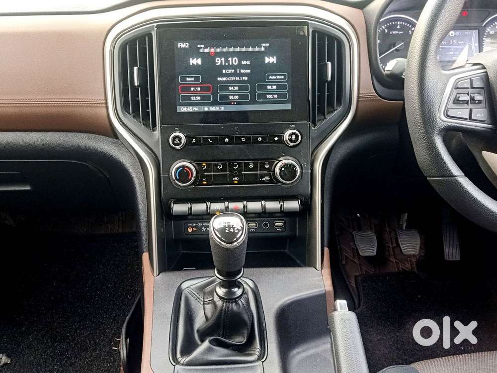 Mahindra Scorpio N Z4 Petrol Mt 7 Str, 2024, Petrol