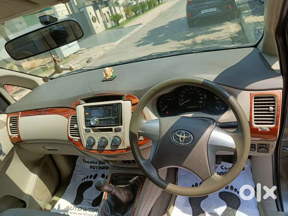 Innova Car First Owner Only 90,000 Km Run