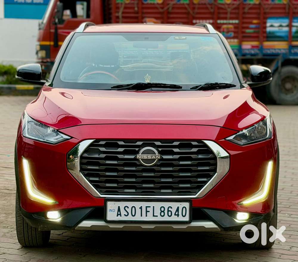 Nissan Magnite 1.0 Xv Premium, 2023, Petrol