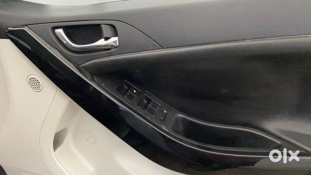 Tata Nexon Xza Plus Diesel Dark Edition, 2023, Diesel