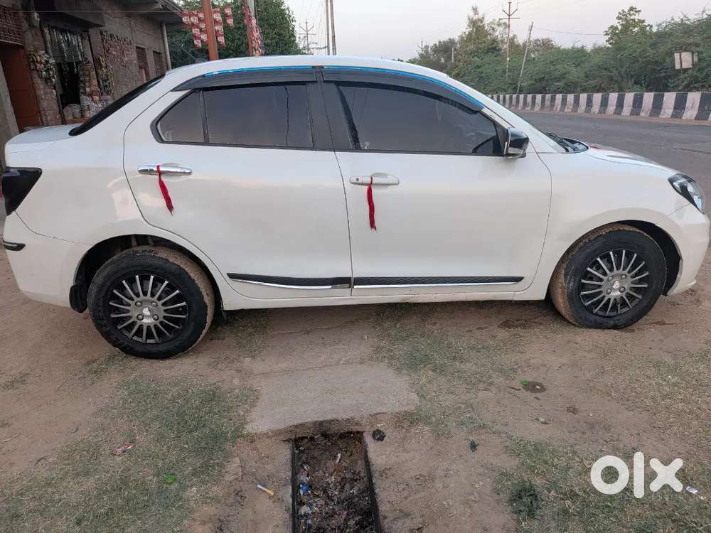 Maruti Suzuki Dzire 2022 Petrol 54760 Km Driven