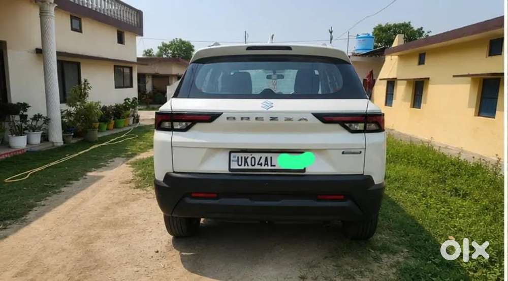 Maruti Suzuki Brezza 2023 Petrol 13500 Km Driven
